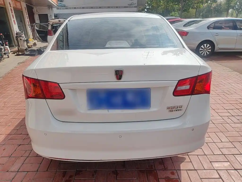 Roewe 350 2017 2015 Model 1.5L Manual Luxury Sunroof Edition