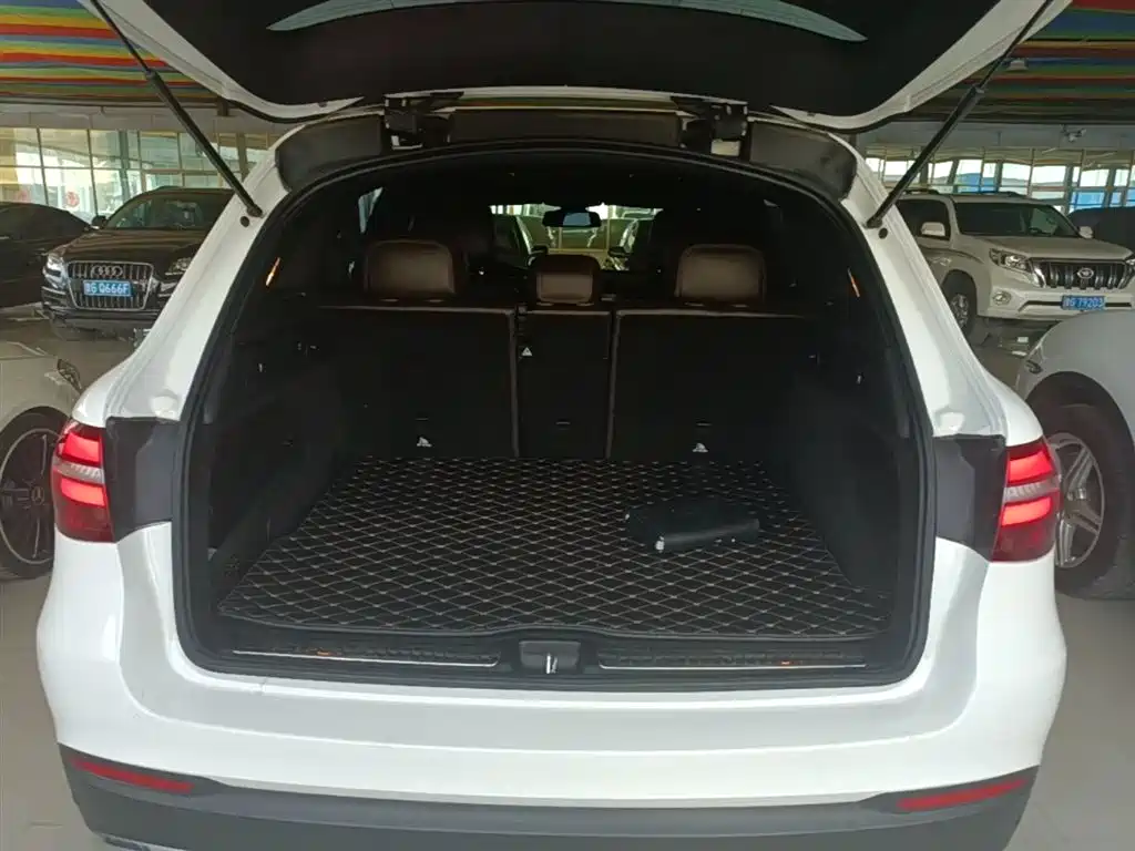 Mercedes-Benz GLC 2019 Model GLC 200 L 4MATIC фото 19