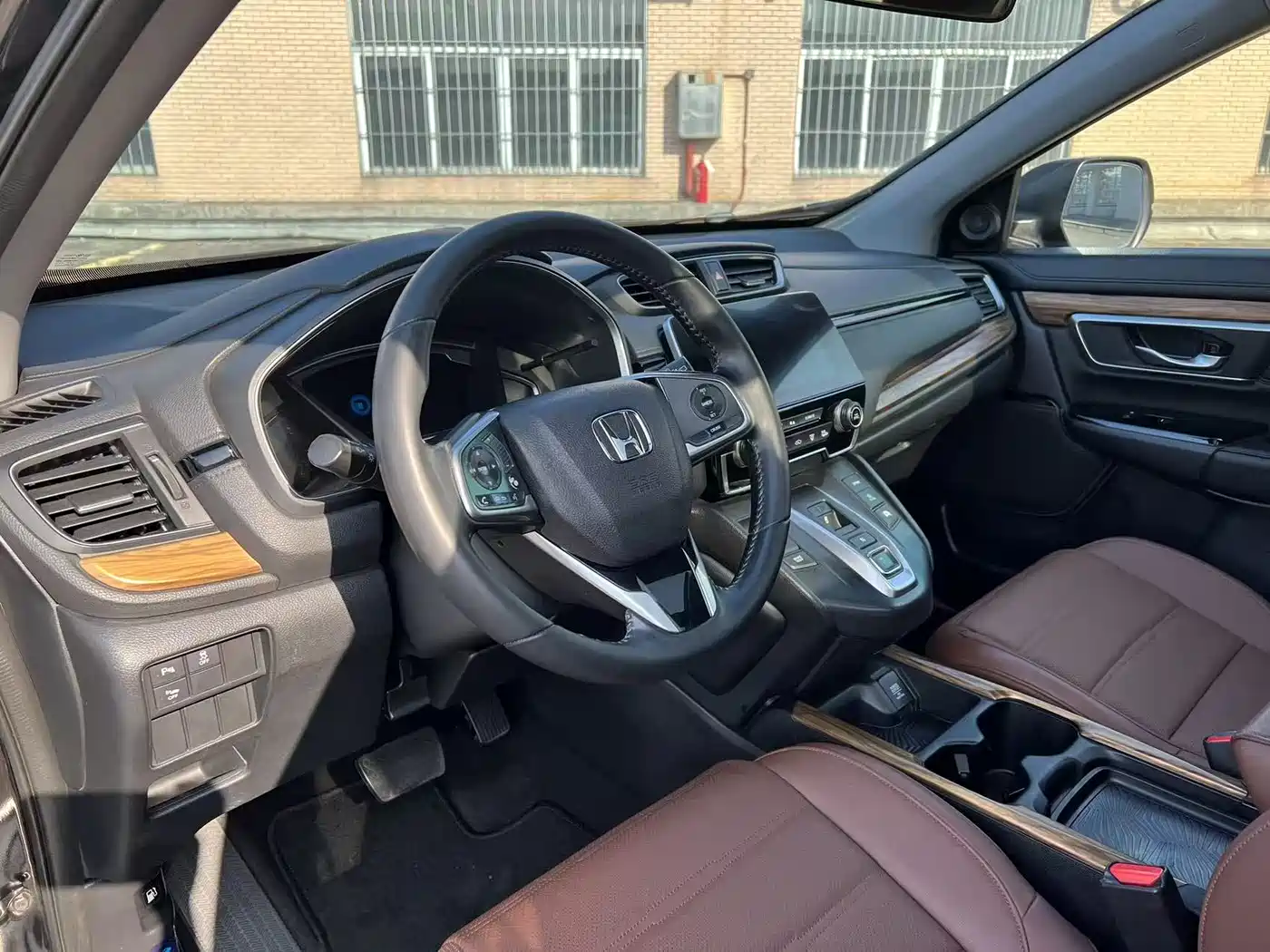 Фото 10 - Honda CR-V