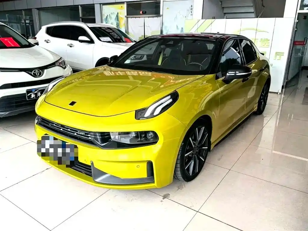 Lynk & Co 03 2020 03+ 2.0TD Auto Wind Master Edition