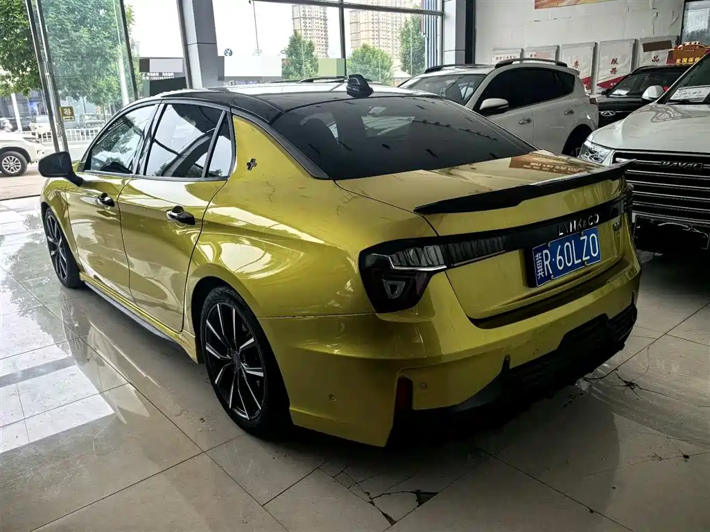 Lynk & Co 03 2020 03+ 2.0TD Auto Wind Master Edition фото 3