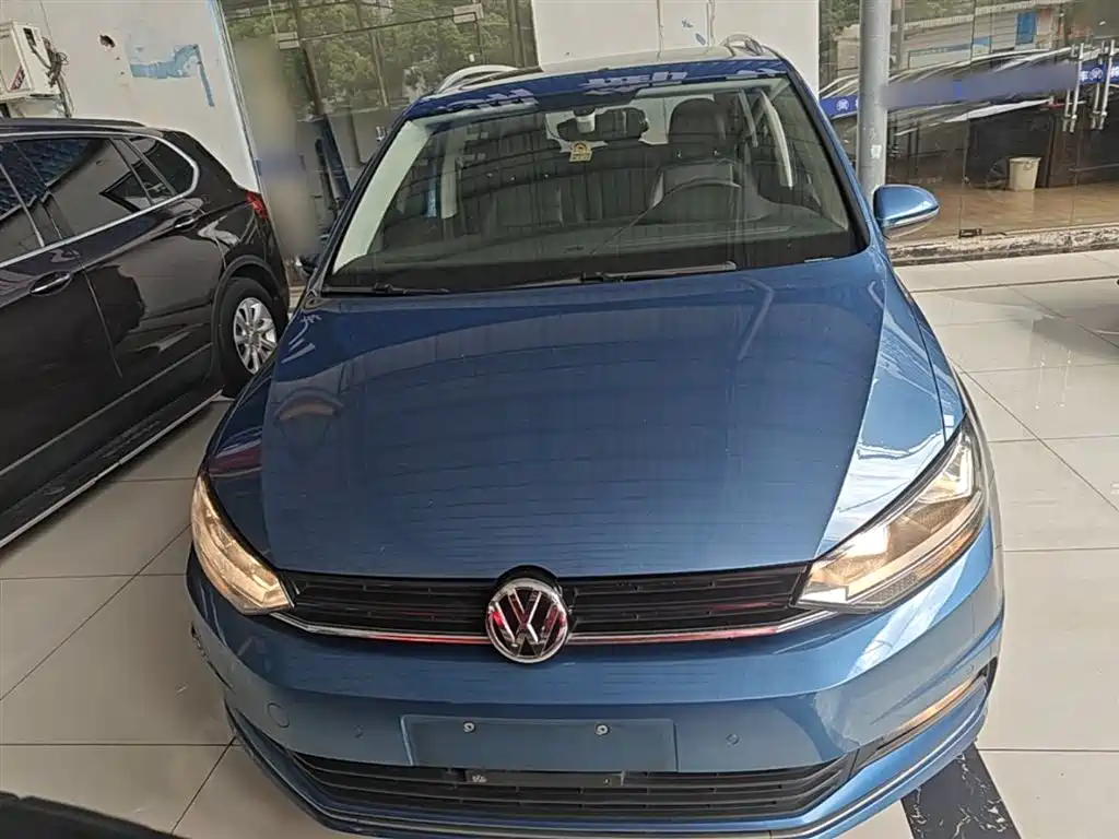 Volkswagen Touran 2018 Touran L 280TSI DSG Comfort 7-seater China V фото 3