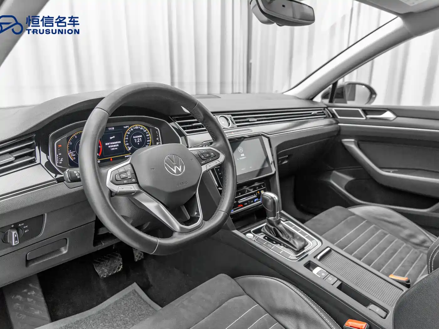 Volkswagen Magotan 2020 330TSI DSG Luxury фото 11