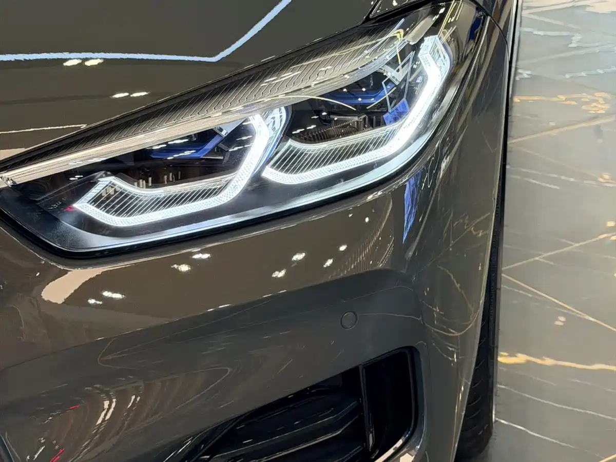 BMW 8 Series 2022 840i Coupe M Sport Package фото 3
