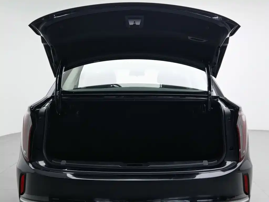 Hongqi E-QM5 2024 2023 Facelift Basic Travel Edition
