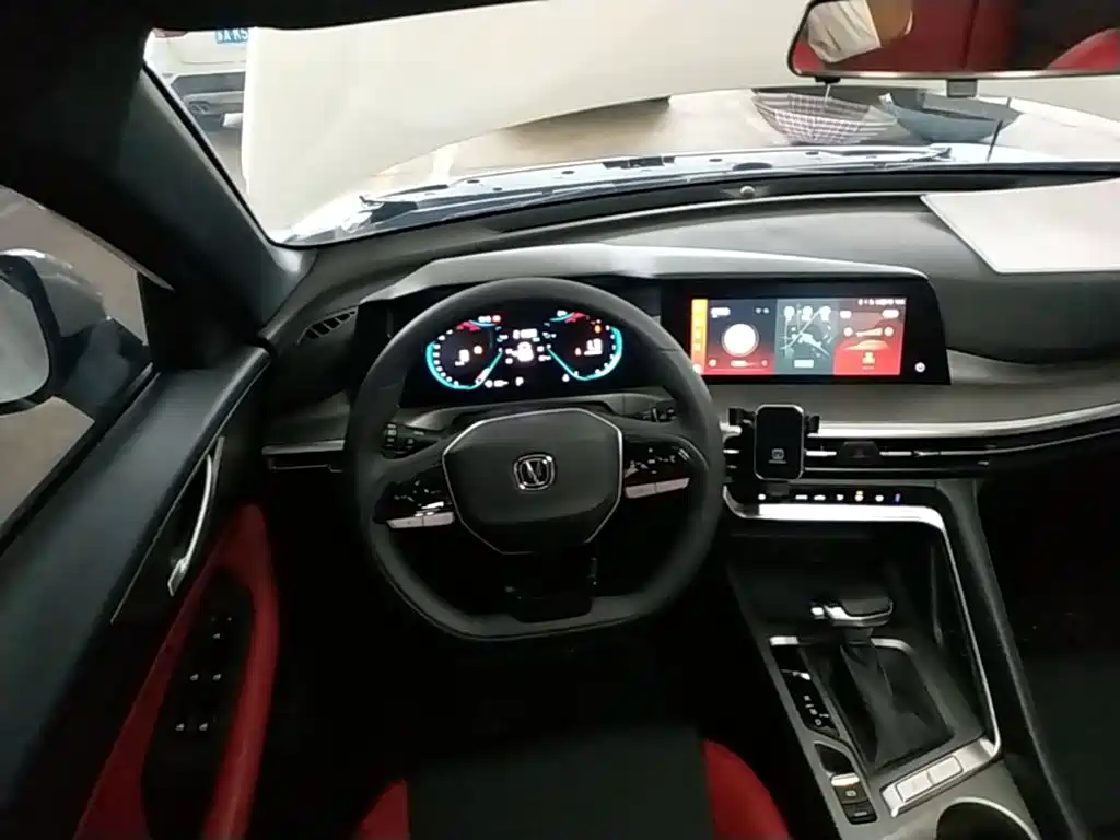 Changan CS35 PLUS 2023 2023 Enjoyment Edition 1.4T DCT Luxury