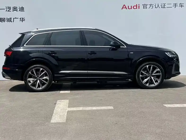 Audi Q7 2021 55 TFSI quattro S line Sport фото 3