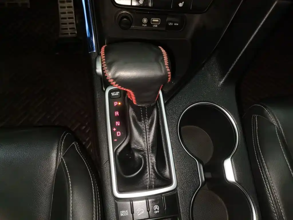 Kia KX5 2016 2016 Model 1.6T Automatic 2WD DLX