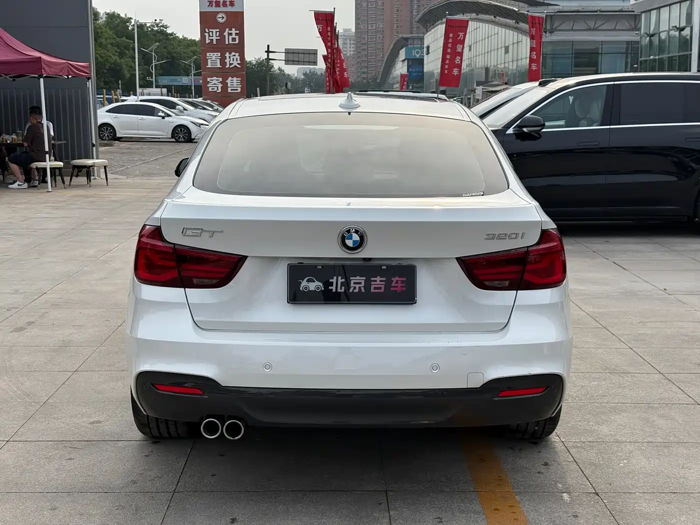 BMW 3 Series GT 2020 320i M Sport Package фото 16