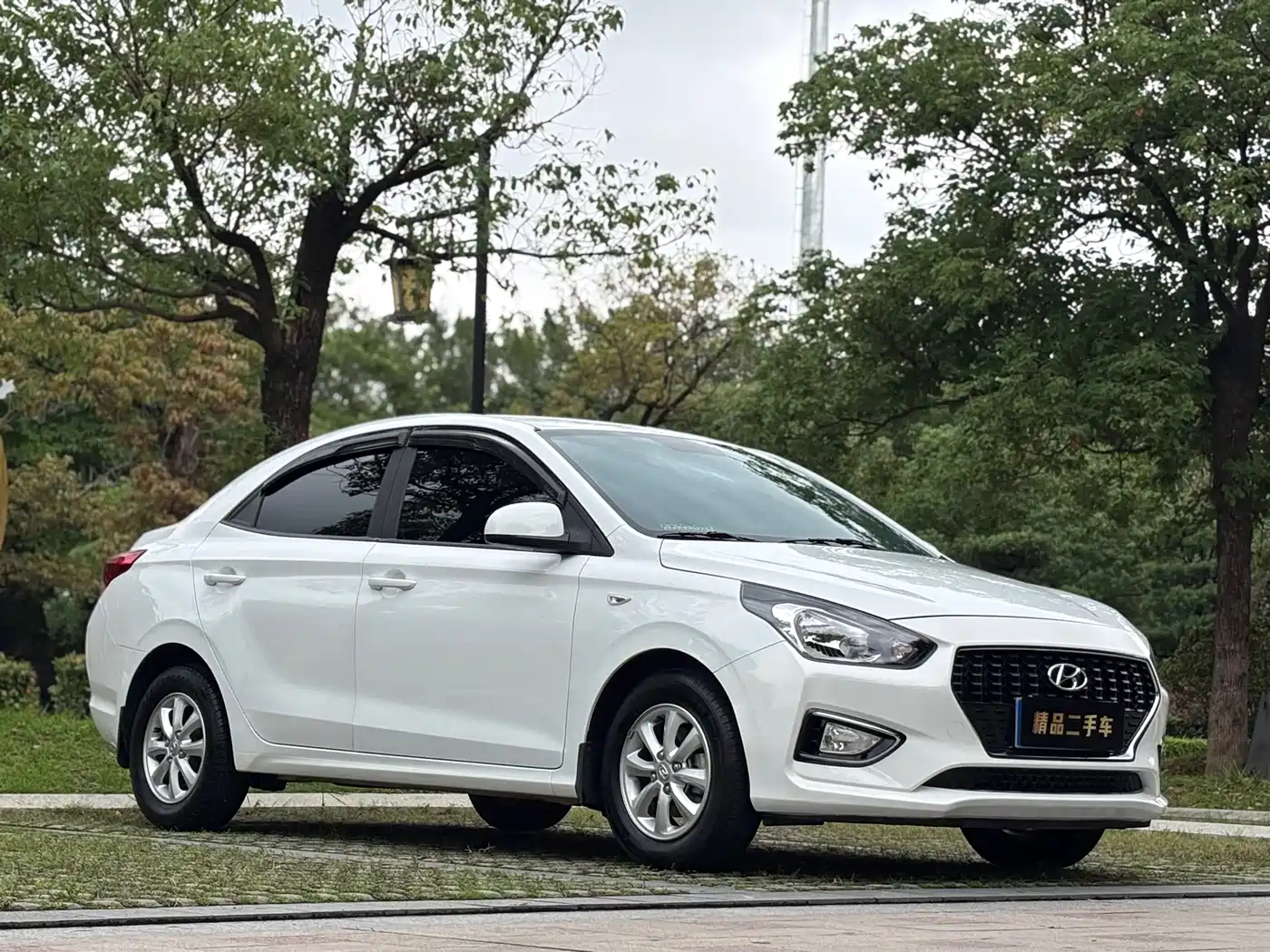 Hyundai Verna 2017 1.4L Manual Color Edition (China V) фото 4