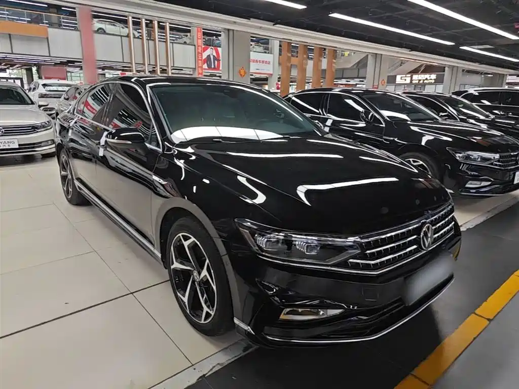 Volkswagen Magotan 2023 Model 2 Million Commemorative Edition 380TSI DSG Flagship фото 4