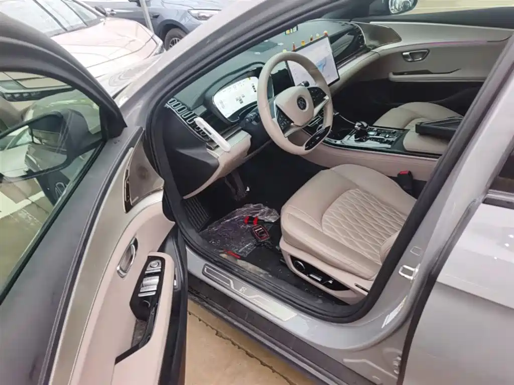 BYD Han 2025 Model EV 605KM Premium Version фото 16