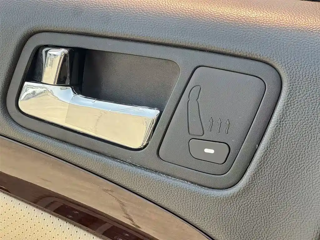 Chevrolet Epica 2010 1.8 Luxury AT фото 10