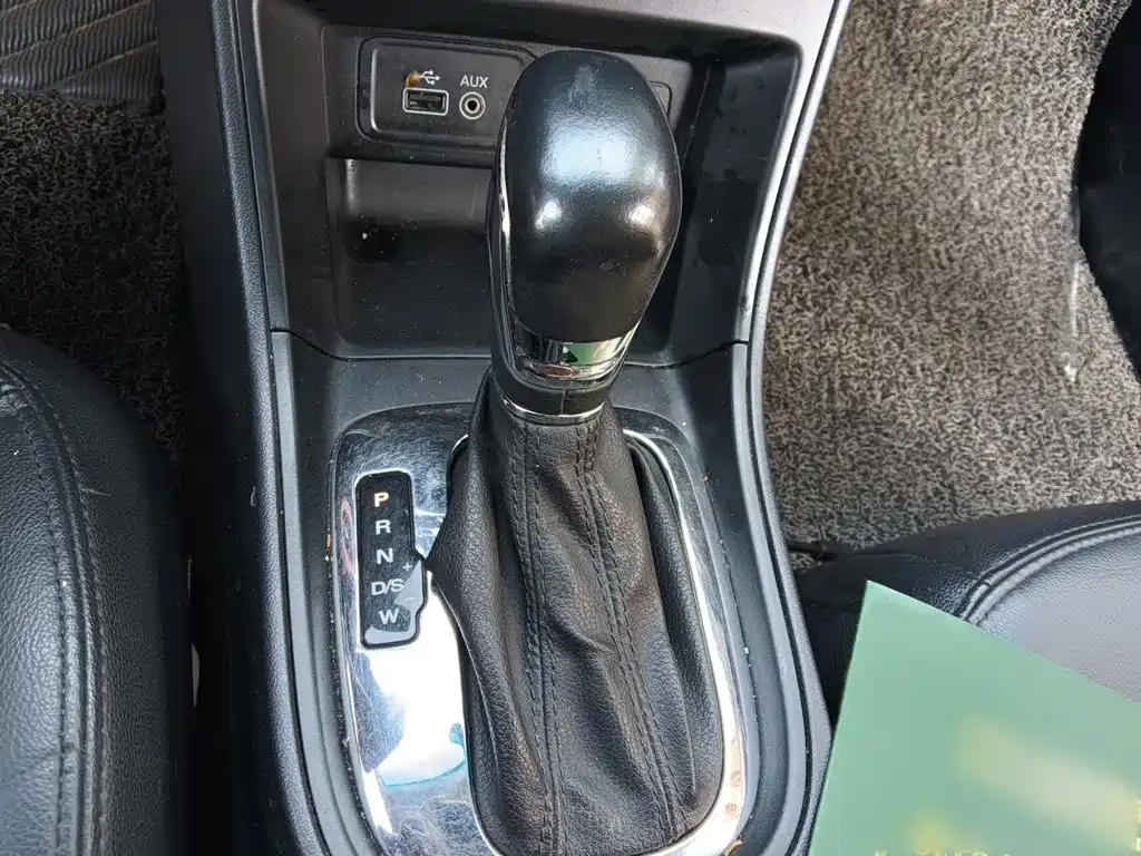 Roewe 360 2016 2015 20T TST Exclusive Edition