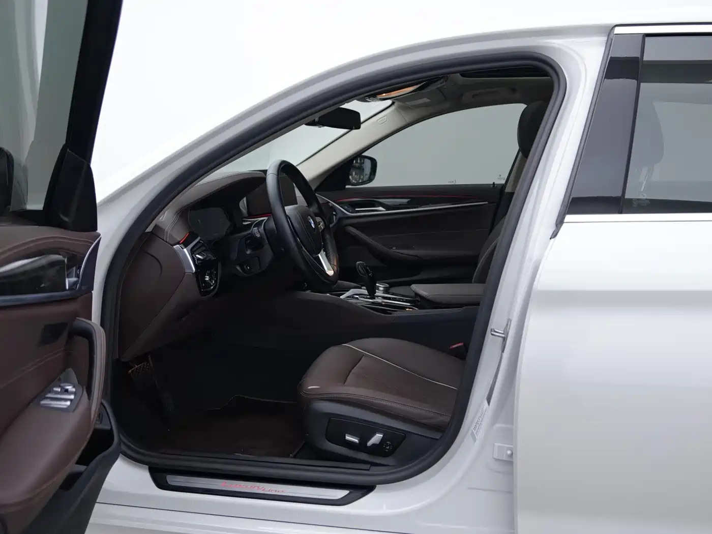 BMW 5 Series 2021 525Li Luxury Package фото 12