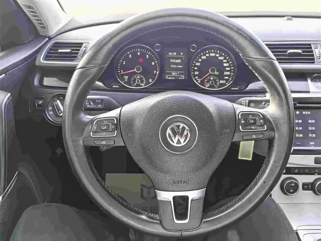 Volkswagen Magotan 2013 1.8TSI Luxury фото 18