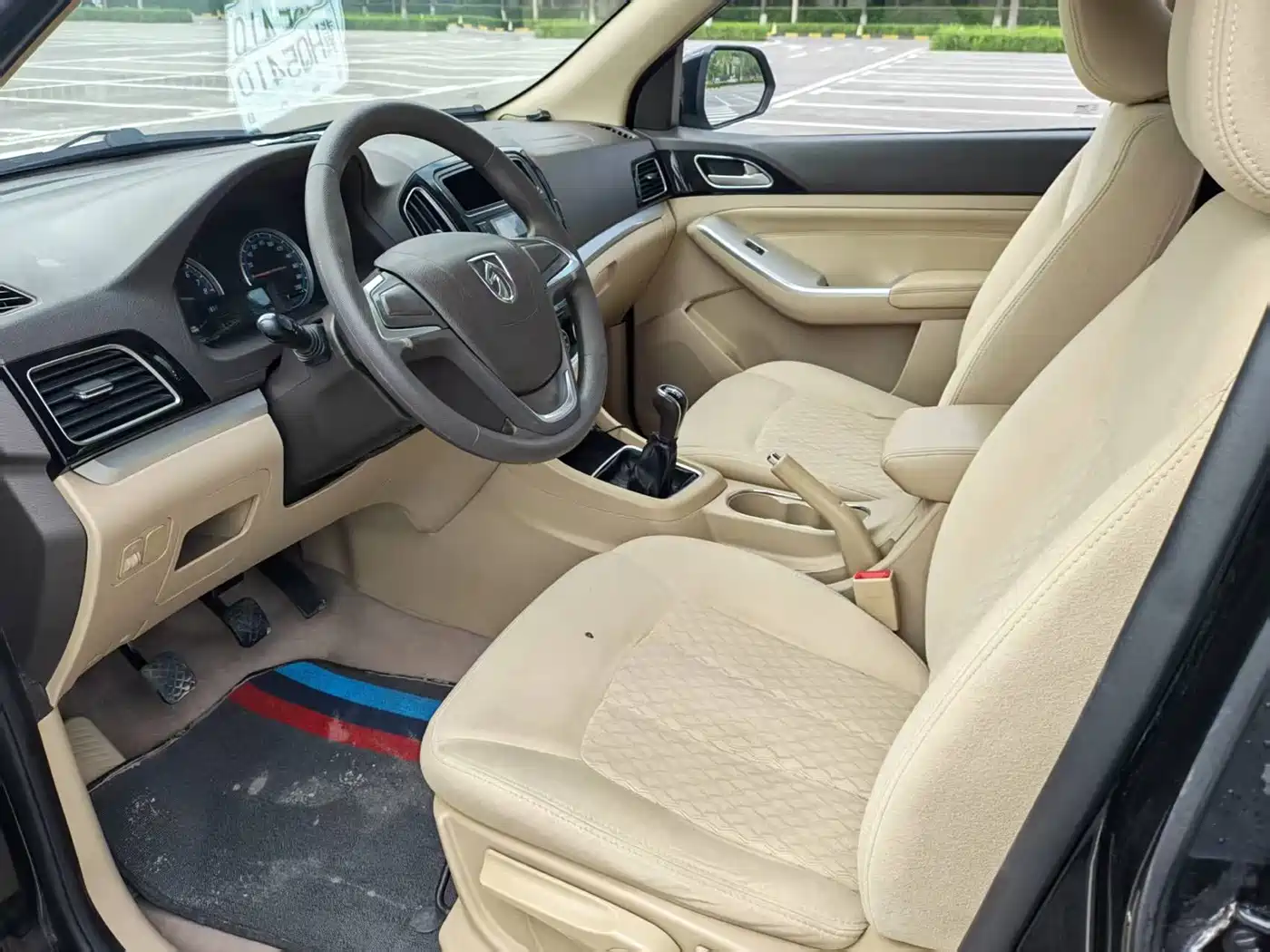 Baojun 730 2015 2014 1.5L Manual Standard 7-seater