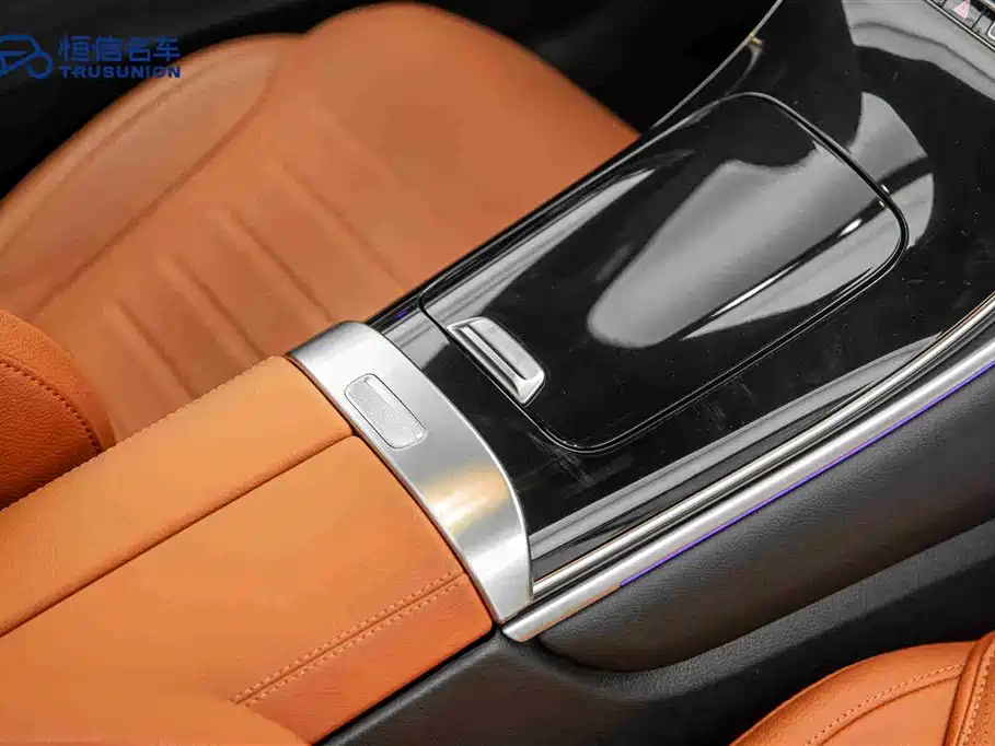 Mercedes-Benz GLC 2024 GLC 260 L 4MATIC Luxury 5-seater фото 19