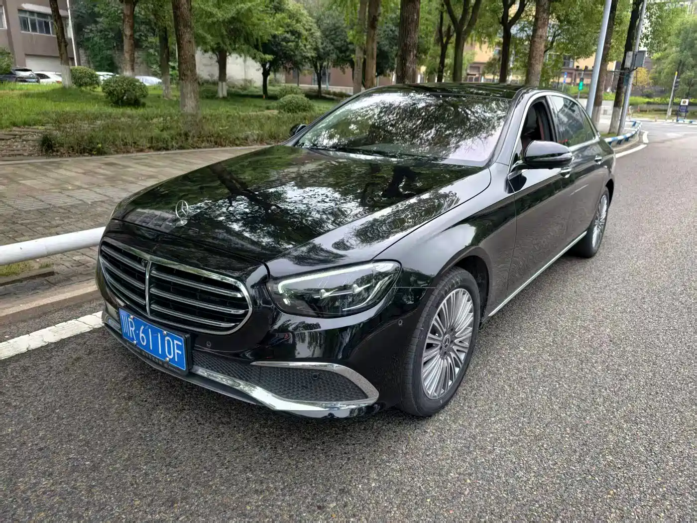 Mercedes-Benz Mercedes-Benz E-Class 2023 E 300 L Fashion