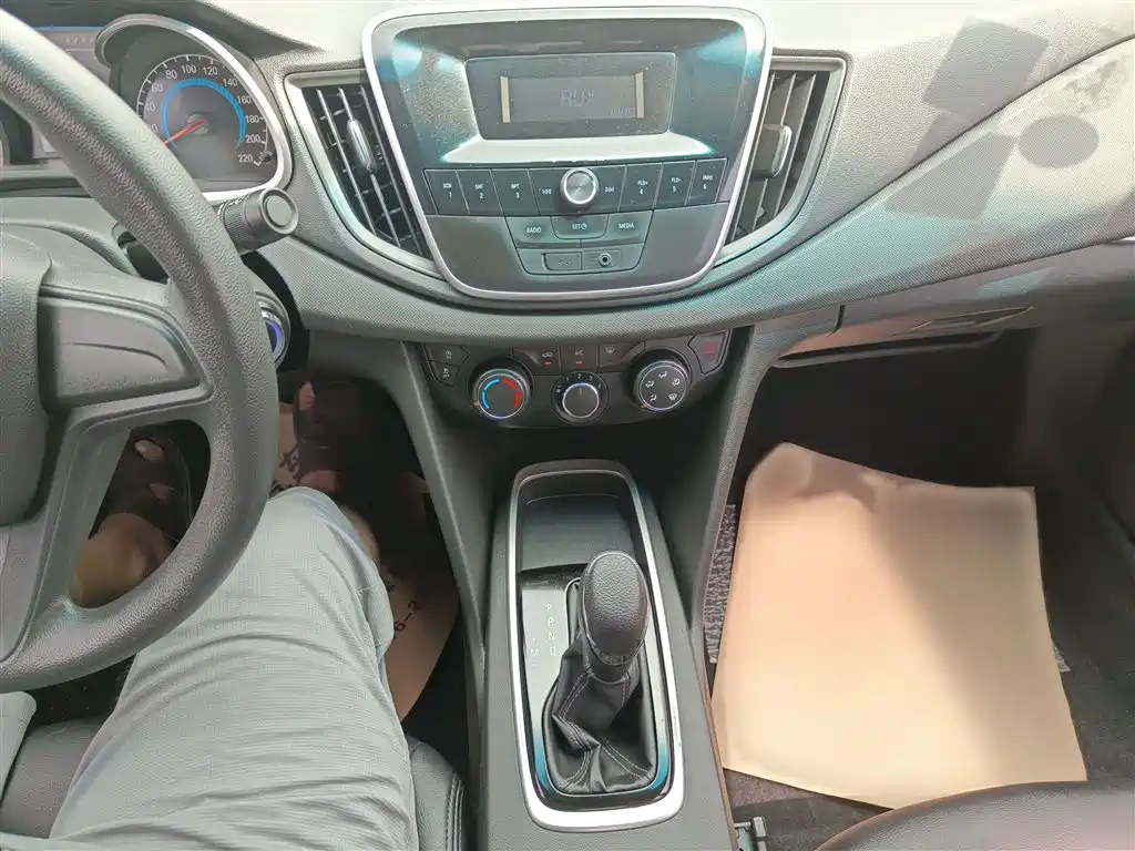 Chevrolet Cavalier 2018 320 Auto Enjoy Sunroof Edition фото 12