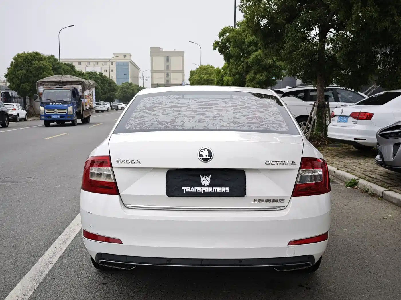Škoda Octavia 2017 1.6L Automatic Smart Edition фото 5