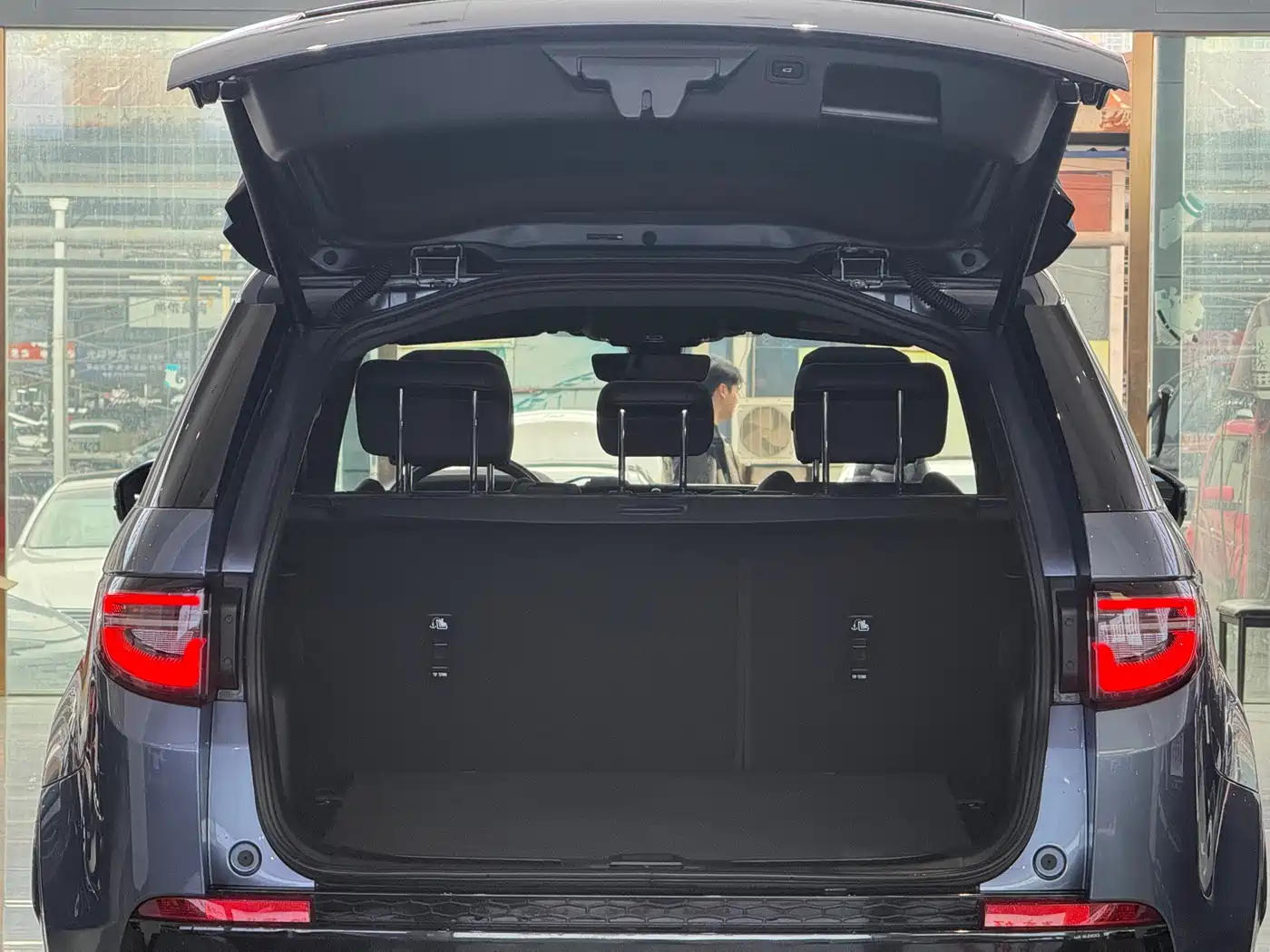 Land Rover Discovery Sport 2020 249PS R-Dynamic Performance фото 15