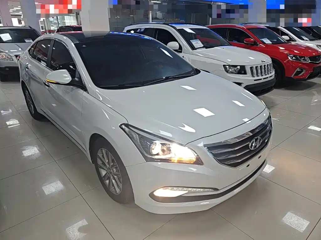 Hyundai Mistra 2014 1.8L Auto Smart GLS фото 4