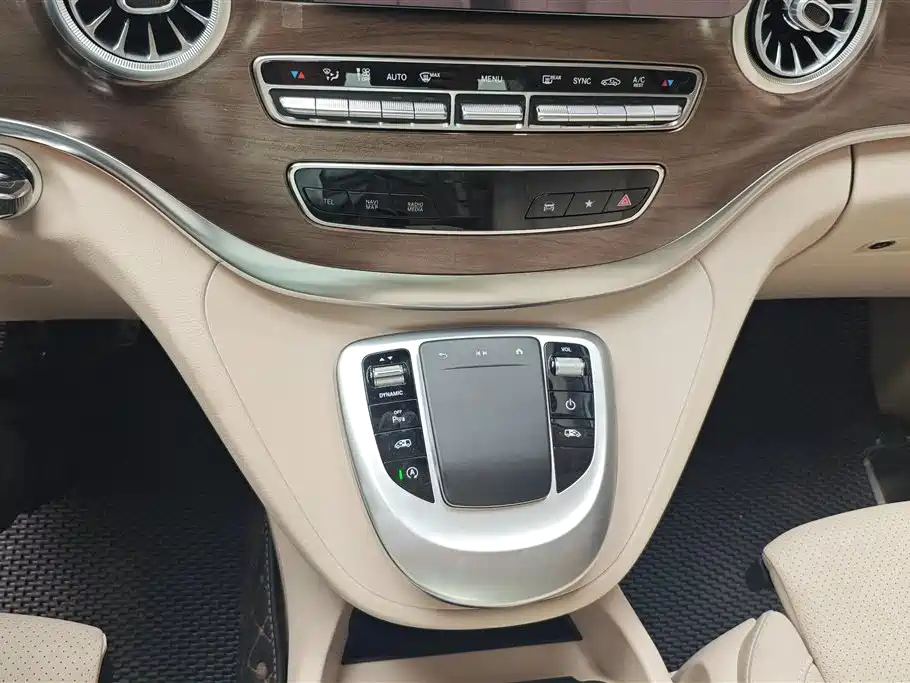 Mercedes-Benz V-Class 2022 V 260 Prestige Edition фото 16