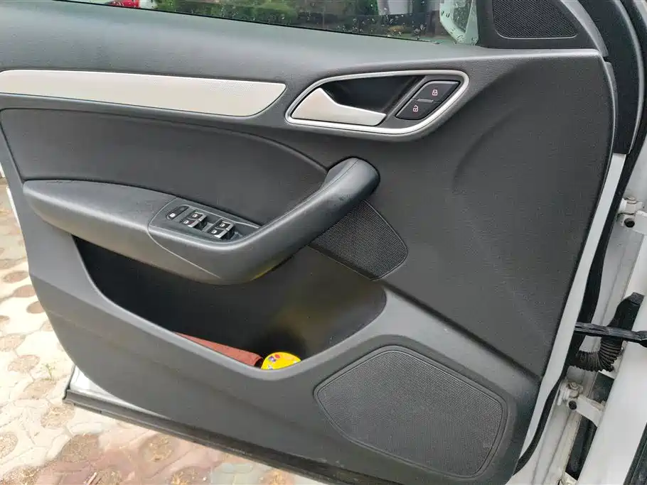 Audi Q3 2015 35 TFSI Comfort фото 7