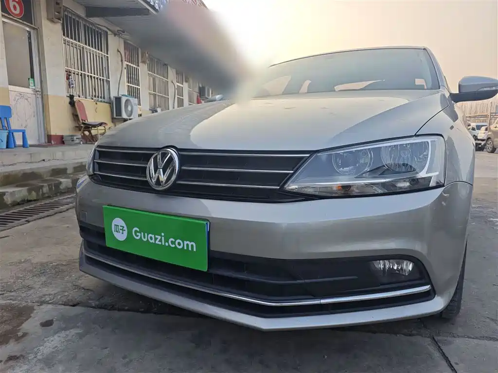 Volkswagen Sagitar 2018 1.6L Automatic Comfort фото 2