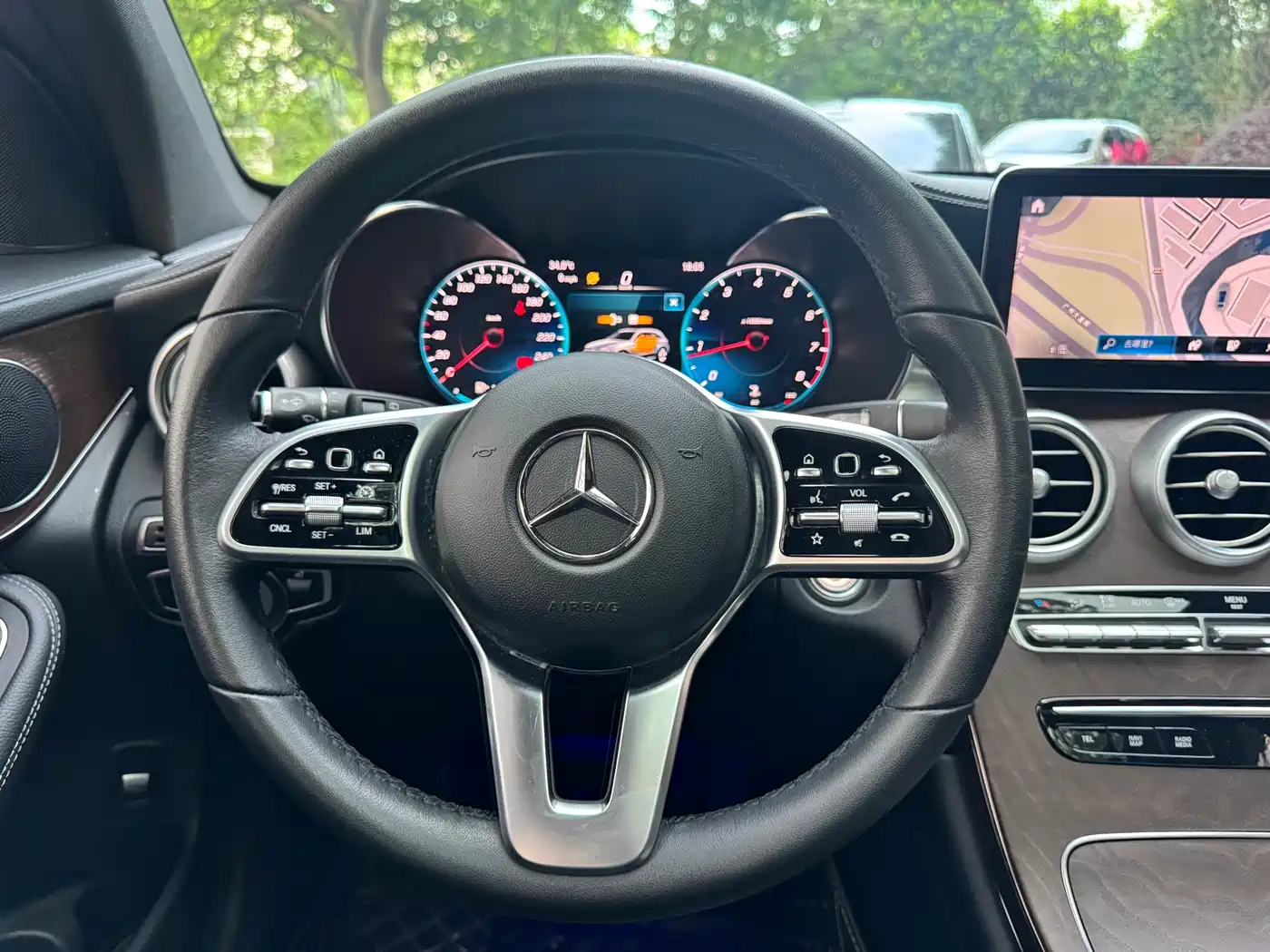 Mercedes-Benz GLC 2022 GLC 300 L 4MATIC Dynamic Collector's Edition фото 8