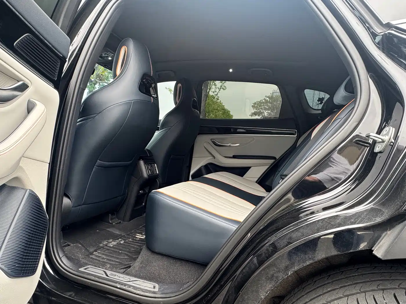 BYD Song PLUS PHEV 2024 Glory Edition DM-i 150km Flagship PLUS фото 12