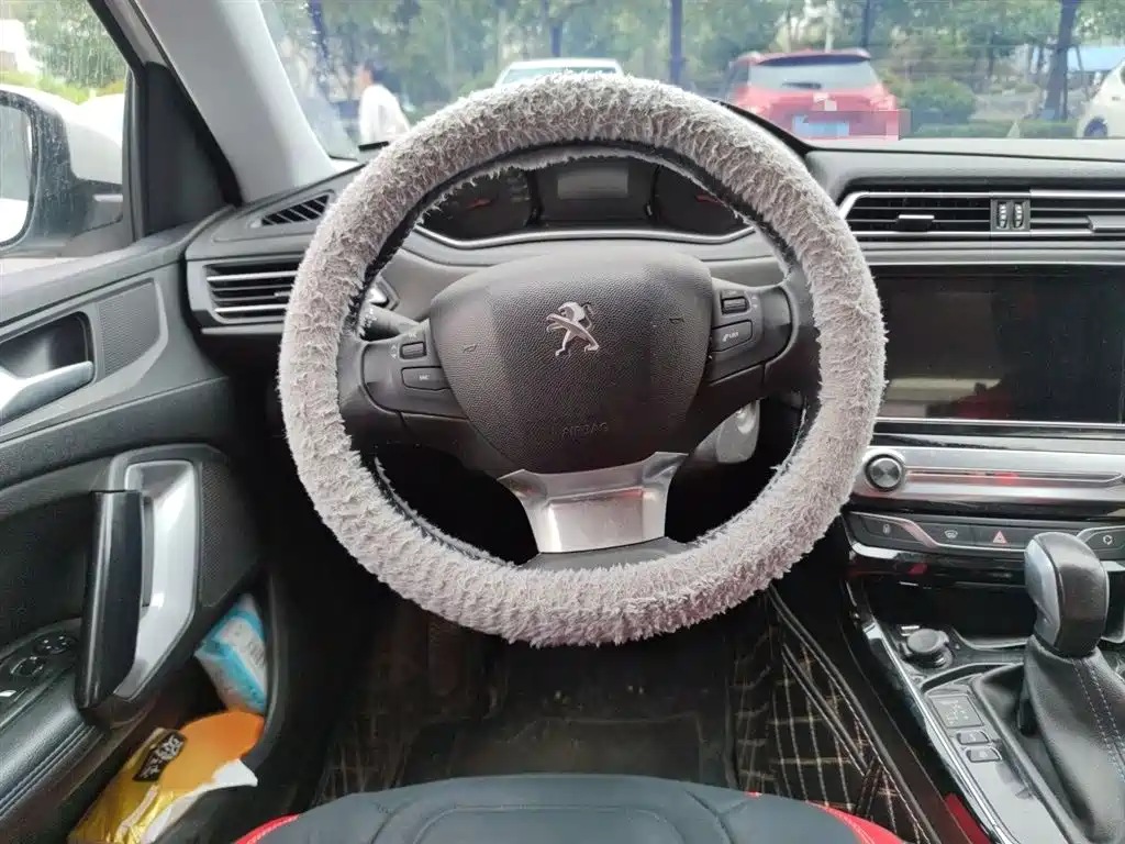 Peugeot 308 2018 230THP Auto Luxury Edition фото 6
