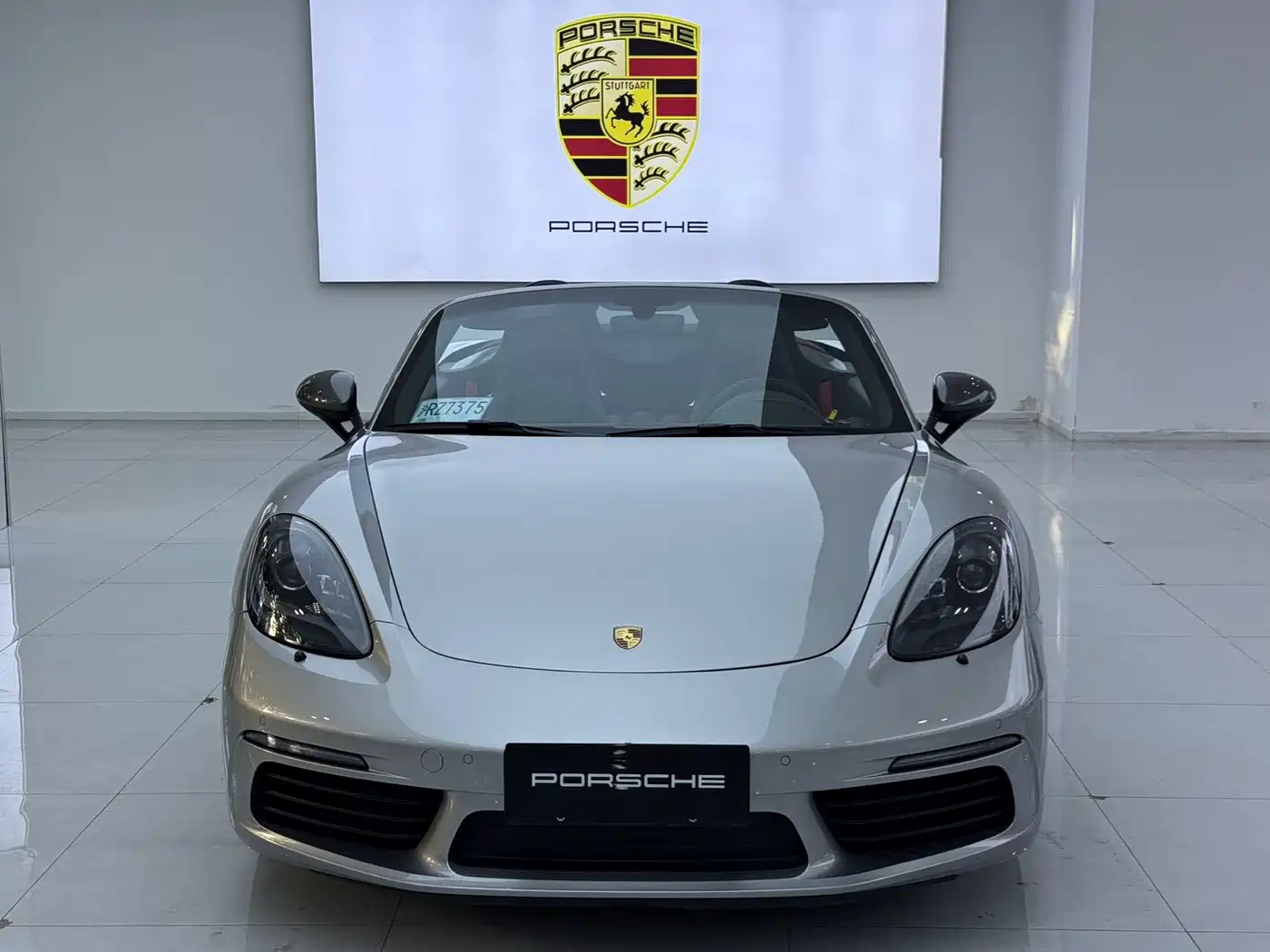 Porsche 718 2019 Boxster T 2.0T фото 2