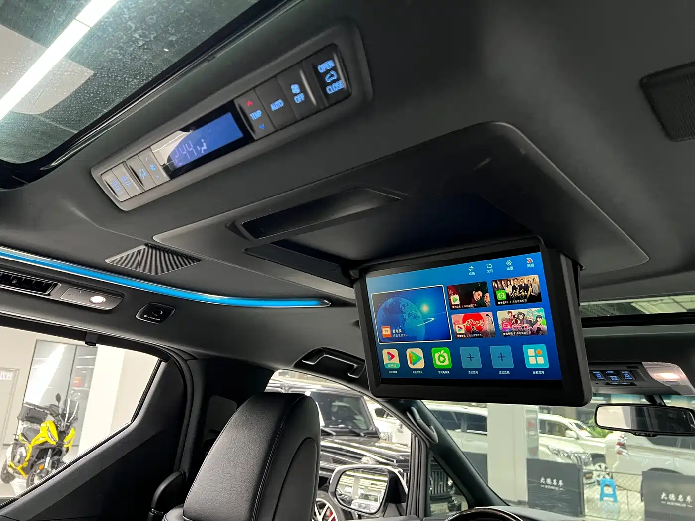 Toyota Alphard 2018 Facelift 3.5L Premium Edition фото 15