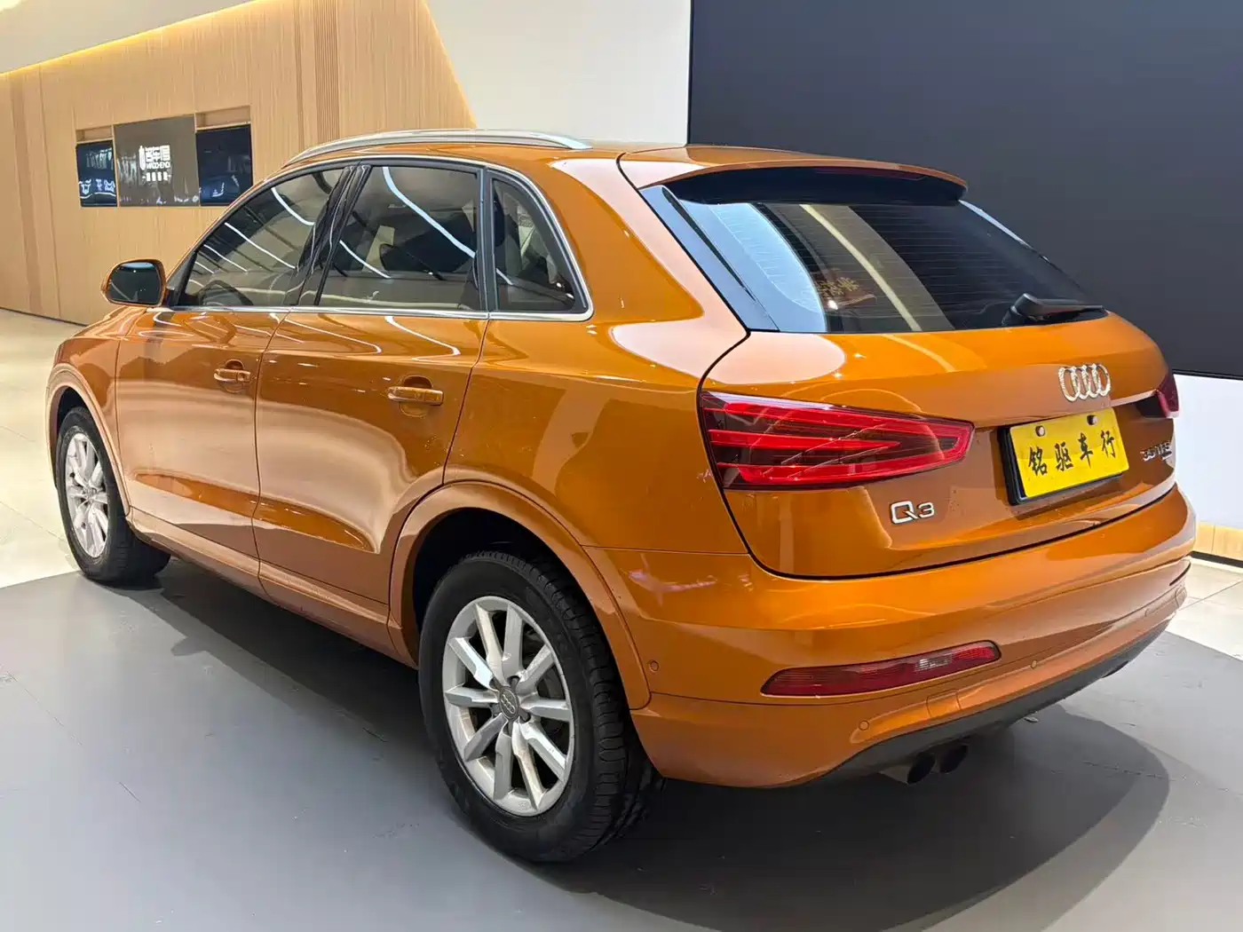 Audi Q3 (Import) 2012 35 TFSI quattro Comfort фото 7