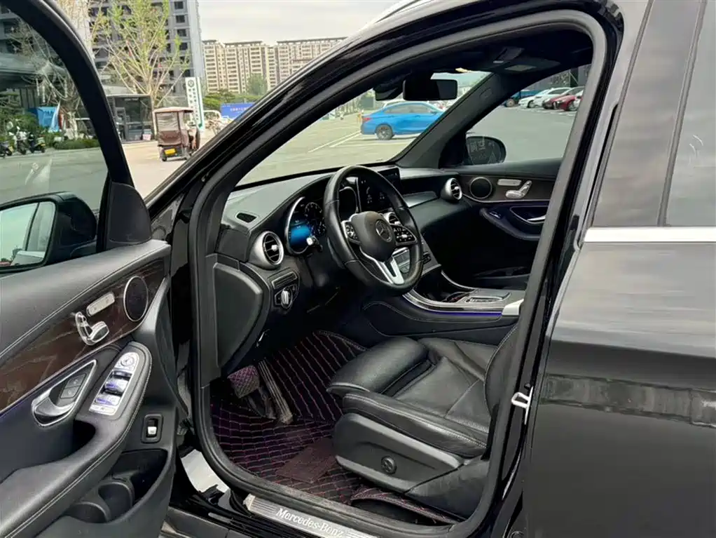 Mercedes-Benz GLC 2020 Facelift GLC 260 L 4MATIC Luxury фото 9