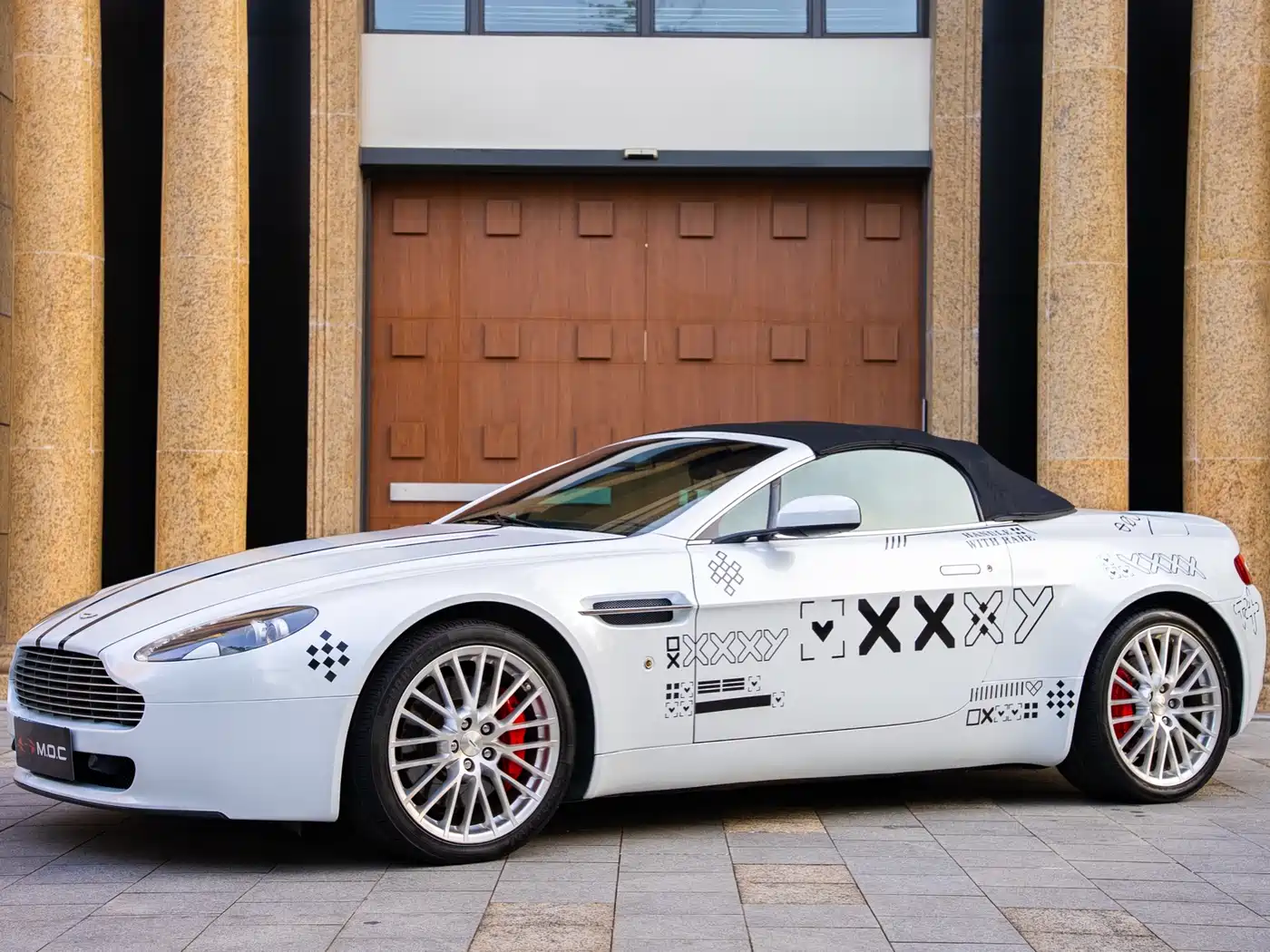 Aston Martin V8 Vantage 2010 2008 Model 4.7 Sportshift Roadster