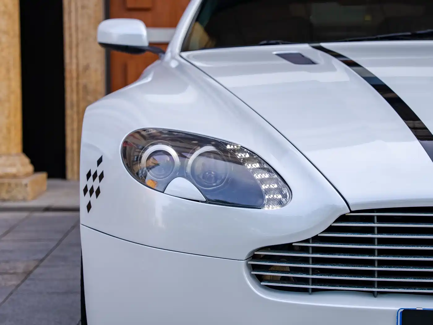 Aston Martin V8 Vantage 2010 2008 Model 4.7 Sportshift Roadster