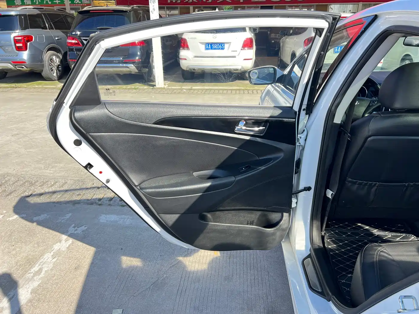Hyundai Sonata 2015 2.4L LUX Ultimate фото 10