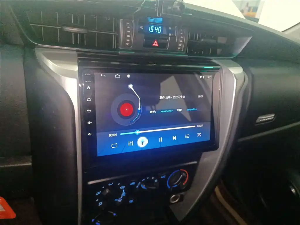 Toyota Fortuner 2016 2.7L Middle East Edition фото 13