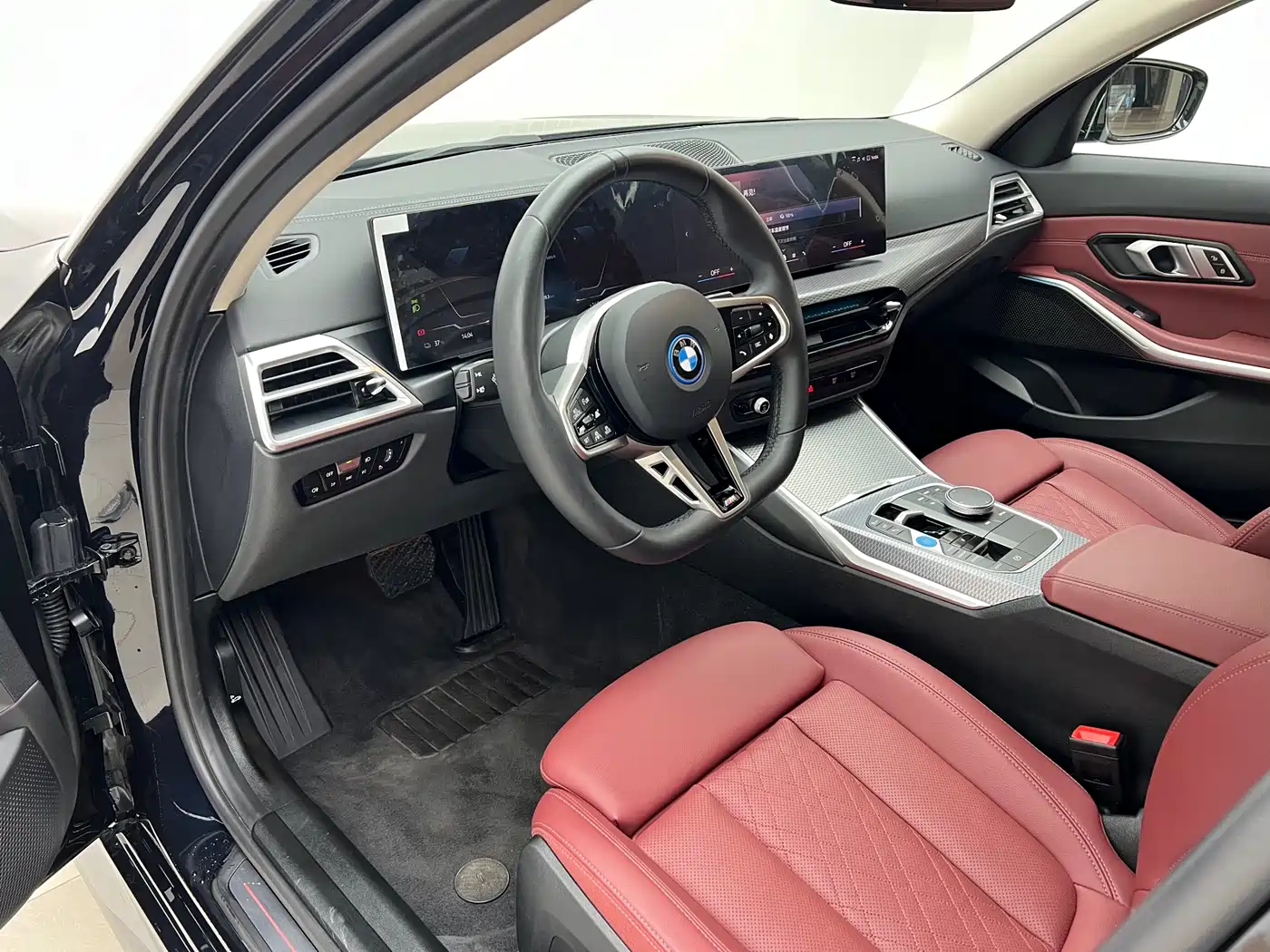 BMW i3 2024 eDrive 40 L Shadow Night Package фото 9