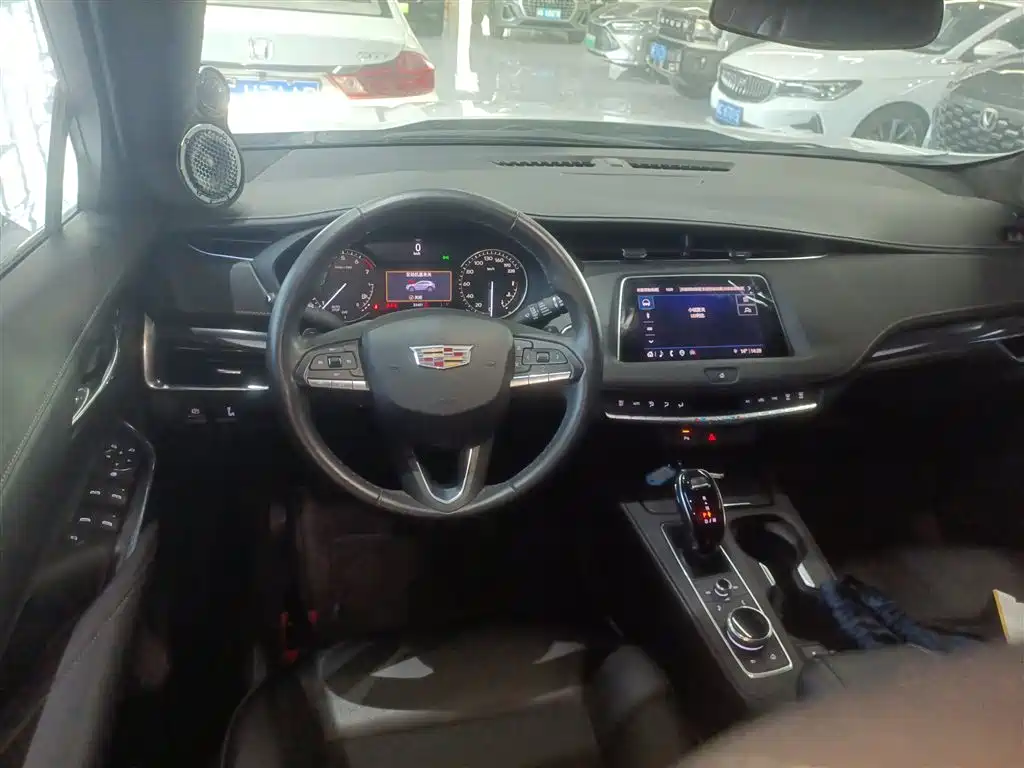 Cadillac XT4 2021 28T FWD Technology Edition фото 11