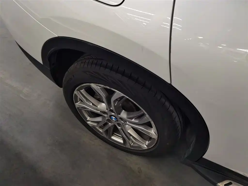 BMW X1 2019 sDrive20Li Leading Model фото 25