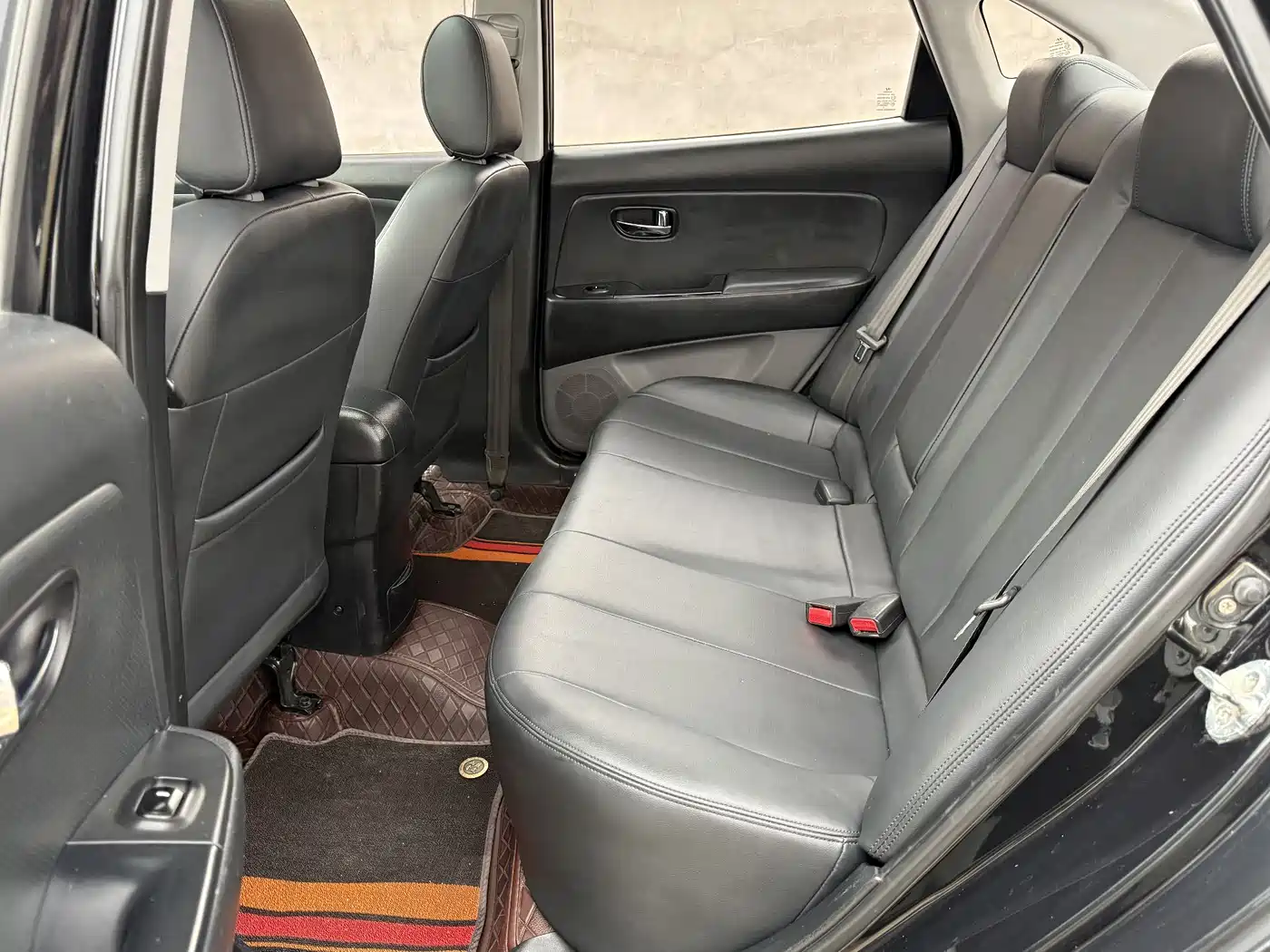 Hyundai Elantra 2011 1.6L Manual Luxury фото 13