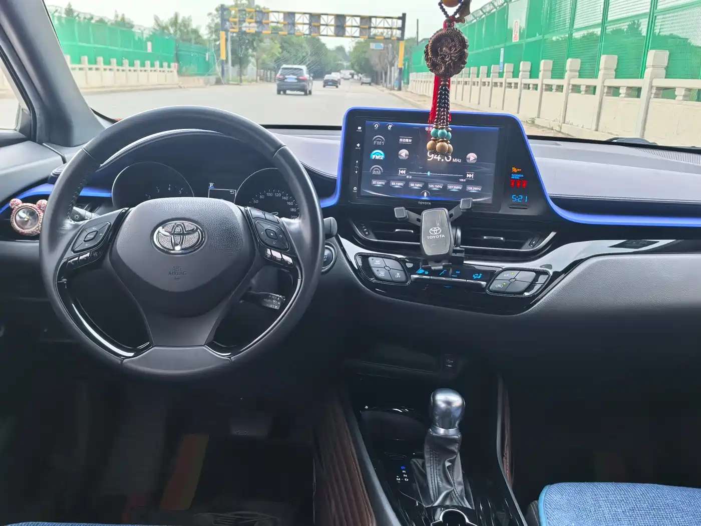 Toyota IZOA 2020 2.0L Yi Chi Edition фото 10