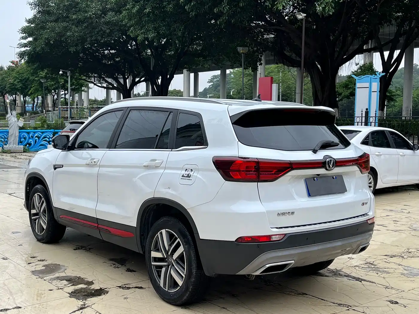 CHANGAN CS75