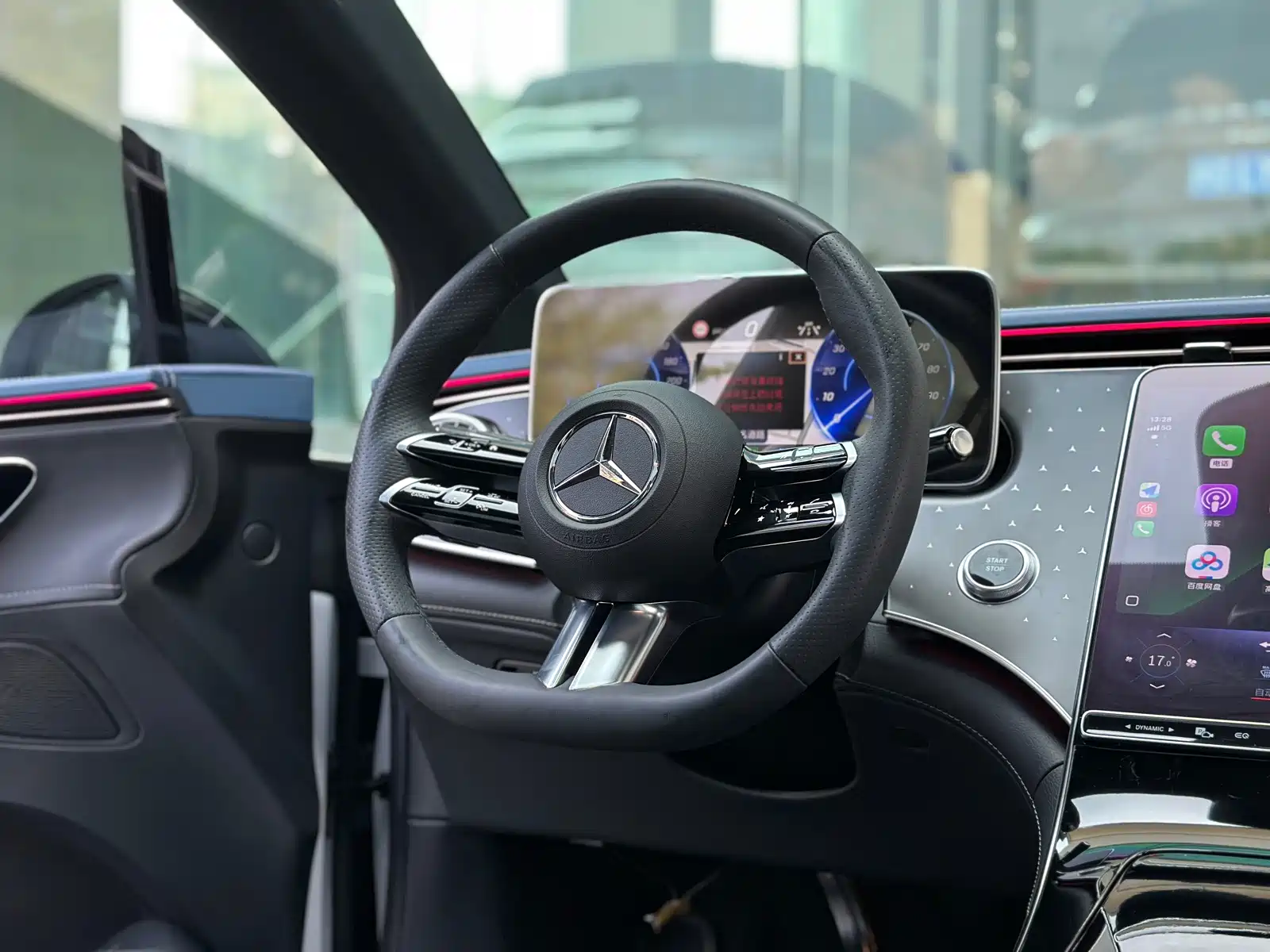 Фото 9 - Mercedes-Benz EQE
