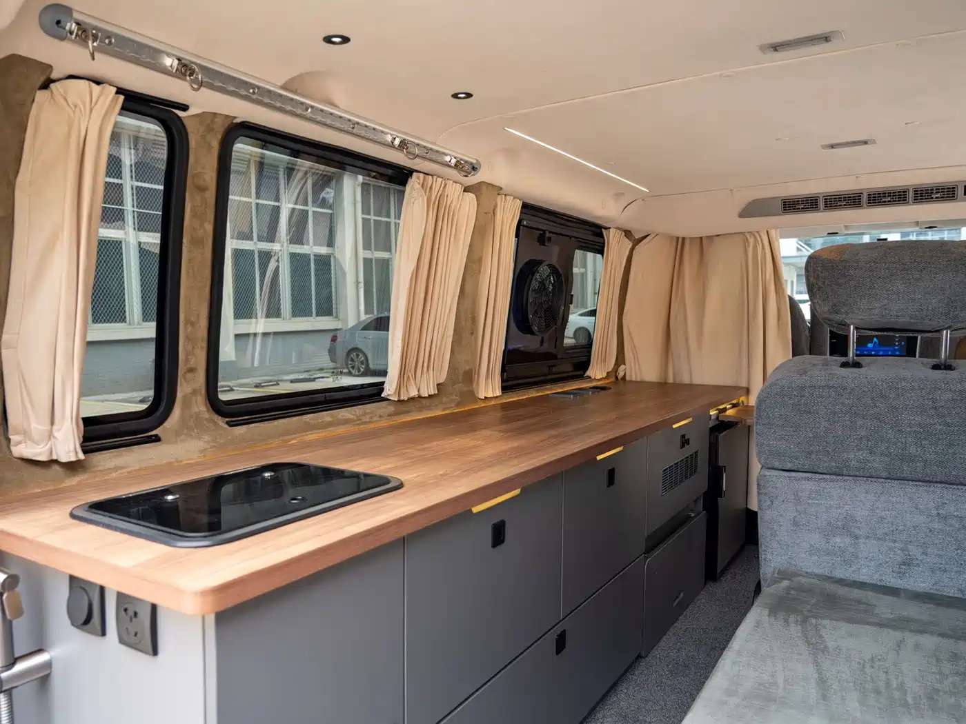 Jiangling JMC Fushun 2024 Commercial Operation Modified Vehicle 2.0T Auto Business Comfort 10-Seater фото 23