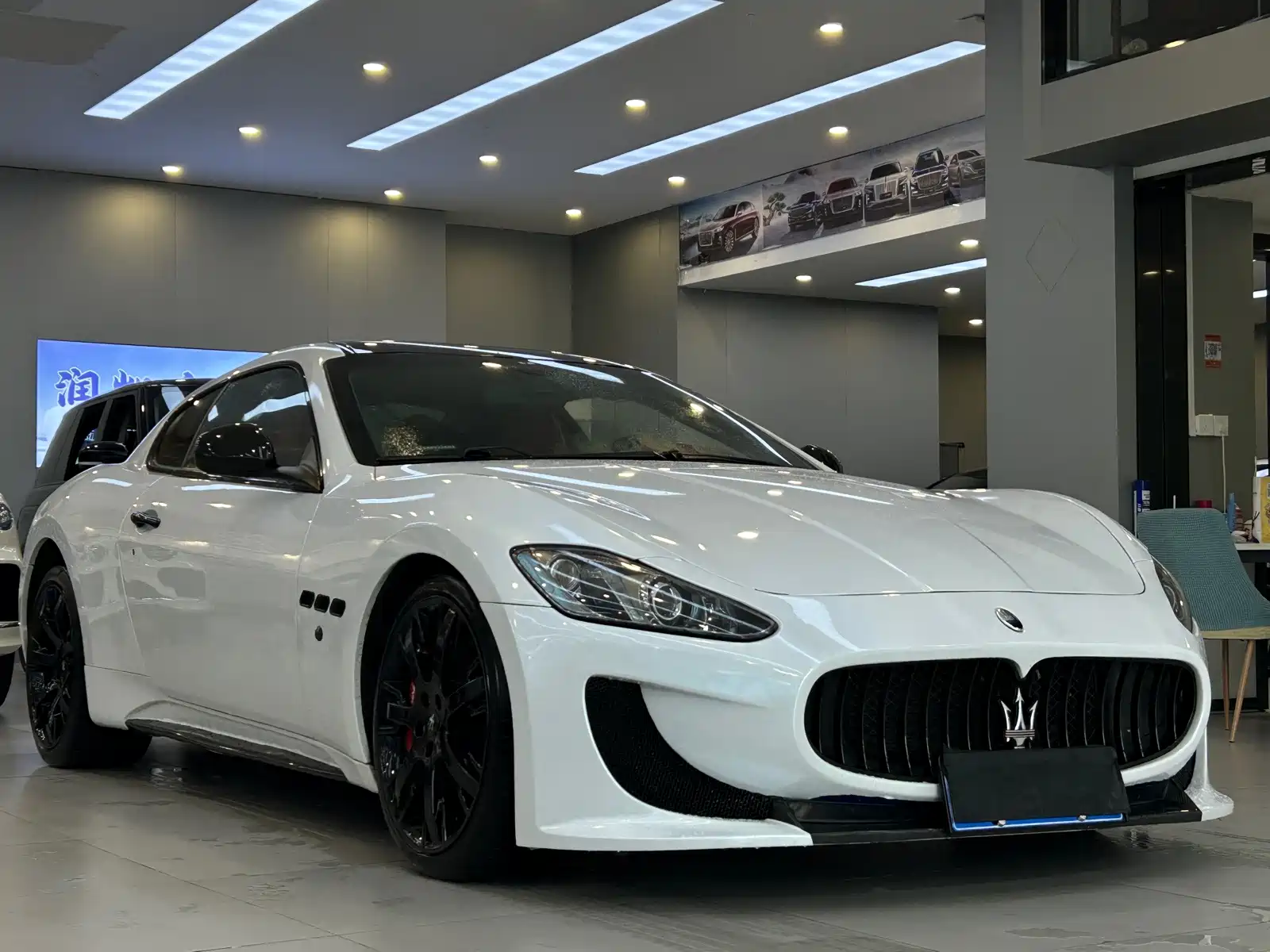 صورة 3 - Maserati GranTurismo